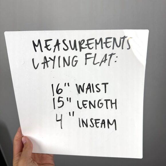 Abercrombie & Fitch Women's Size Large NWT Black White Embroidered Floral Short - Picture 11 of 13